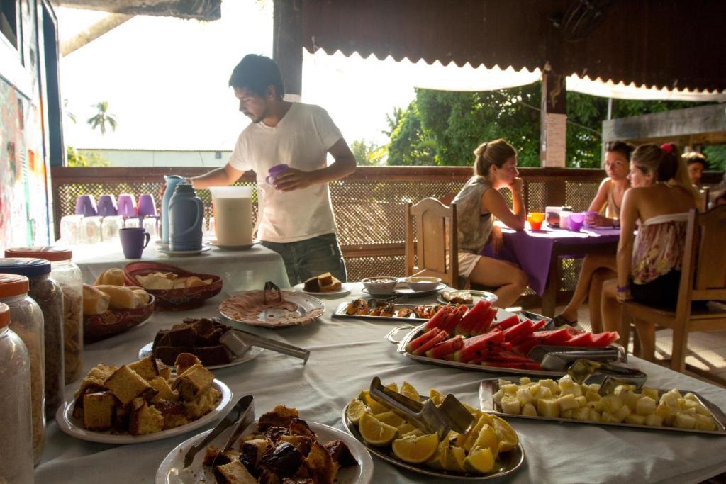 El Misti Hostel Ilha Grande Ngoại thất bức ảnh